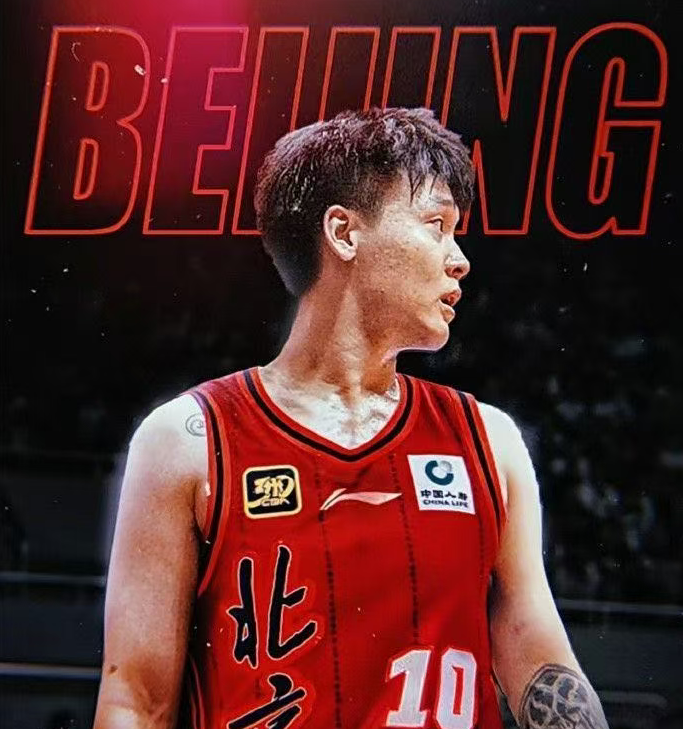 来自队长的肯定！翟晓川欢迎赵睿：够硬的男人来了